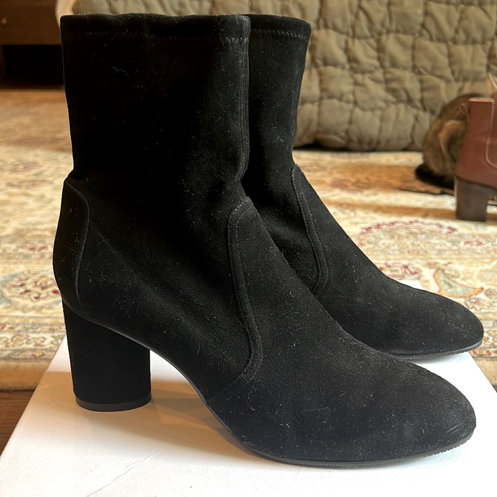 NEW Stuart Weitzman booties